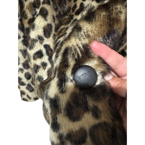 BCBG Generation Cheetah Leopard Faux Fur Coat  M - Picture 12 of 13